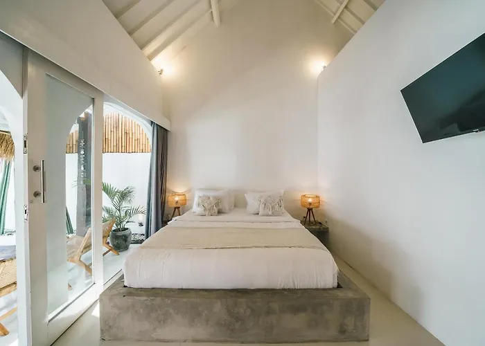 Villa Santorini - Boho-chic 3-bedroom In The Heart Of Berawa! Canggu (Bali)