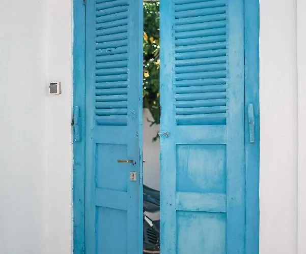 Villa Santorini - Boho-chic 3-bedroom In The Heart Of Berawa! Canggu (Bali)