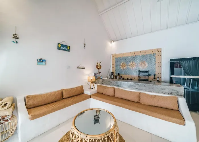 Santorini - Boho-chic 3-bedroom In The Heart Of Berawa! Villa