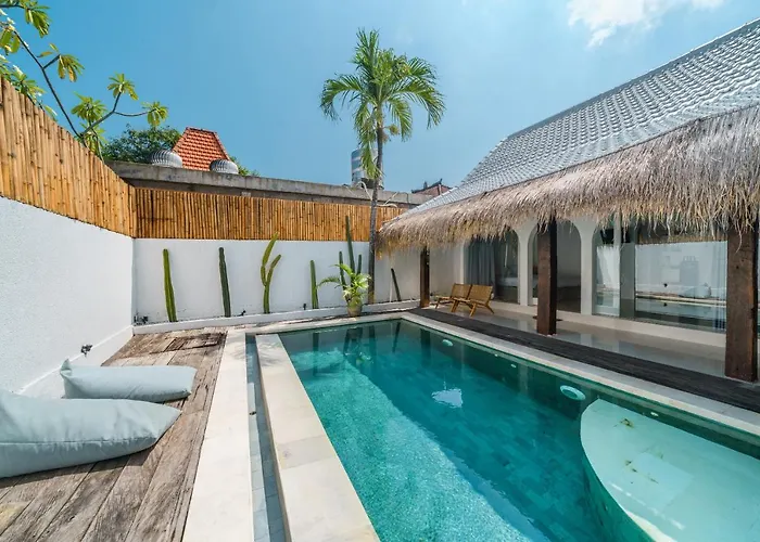 Santorini - Boho-chic 3-bedroom In The Heart Of Berawa! * Canggu (Bali)