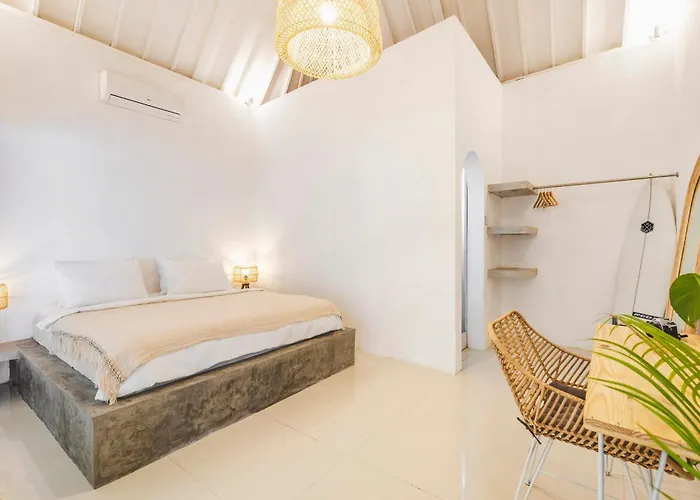 Santorini - Boho-chic 3-bedroom In The Heart Of Berawa! * Canggu (Bali)
