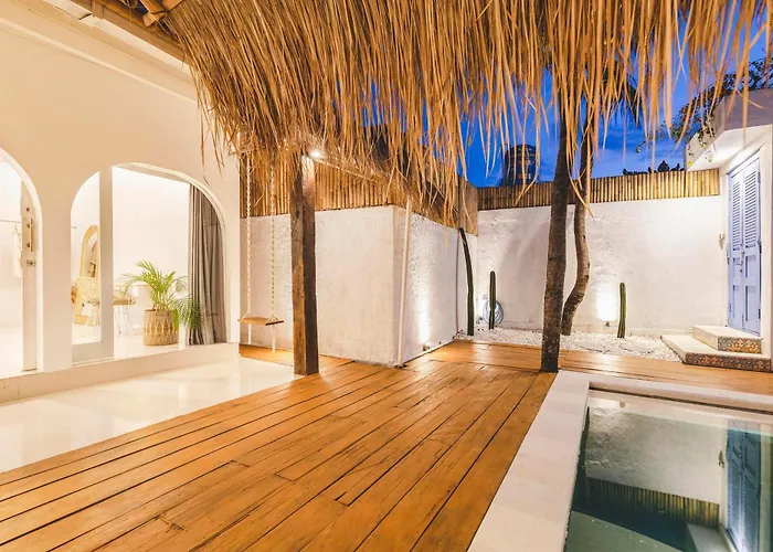 Villa Santorini - Boho-chic 3-bedroom In The Heart Of Berawa!